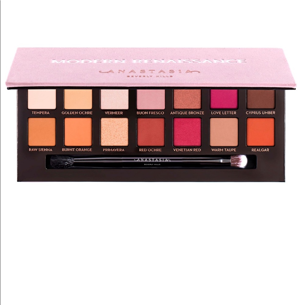 Makeup bundle (Tom Ford Lipstick and anastasia) - Picture 2 of 6